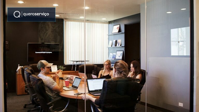 A Engenharia da Prospecção B2B Autônoma: Como Empresas Eliminam o Desperdício de SDRs, Blindam o Pipeline no WhatsApp e Multiplicam Reuniões Qualificadas com IA