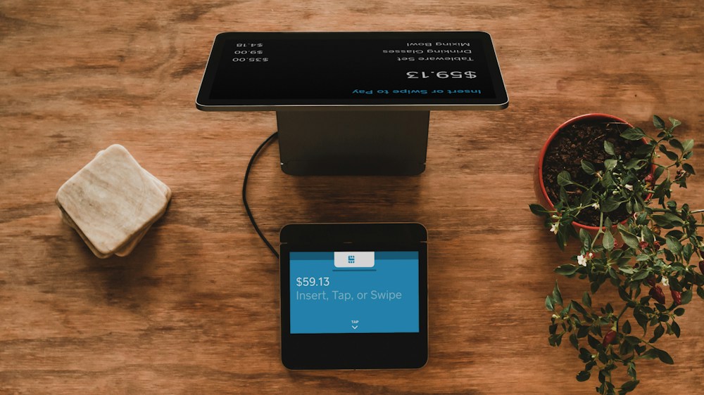 Operação de atendimento e checkout ágil com validação automática de pagamentos Pix