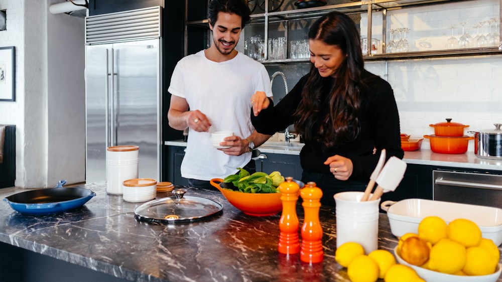 A Arquitetura do Delivery Direto Autônomo: Como Restaurantes Eliminam Taxas de 27% de Marketplaces, Blindam o WhatsApp no Horário de Pico e Multiplicam o Lucro Líquido